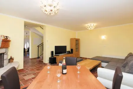 Location Maison à Rab 8 personnes