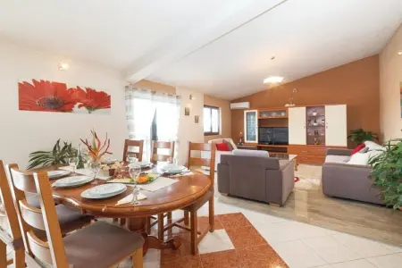 Location Villa à Kastel Stari 11 personnes