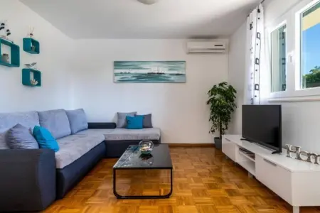 Location Maison à Primorski Dolac 6 personnes