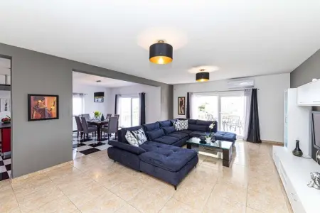 Location Villa à Kastel Novi 14 personnes