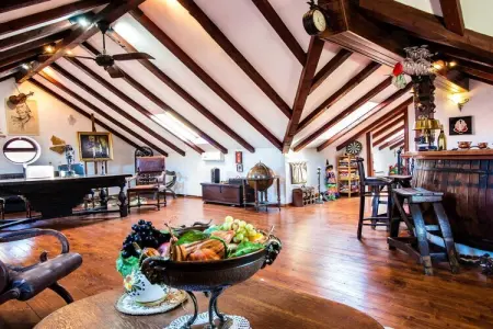 Location Maison à Zadvarje 14 personnes