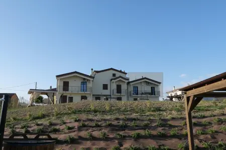 Location Maison à Terre Roveresche 4 personnes