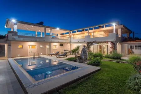 Location Maison à Kresevo 10 personnes