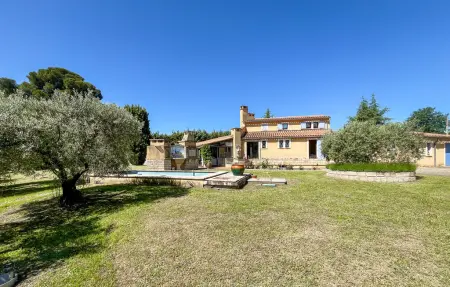 Location Maison à Cabrières d'Aigues 6 personnes