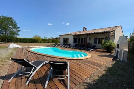 Location Maison à Chalais 8 personnes