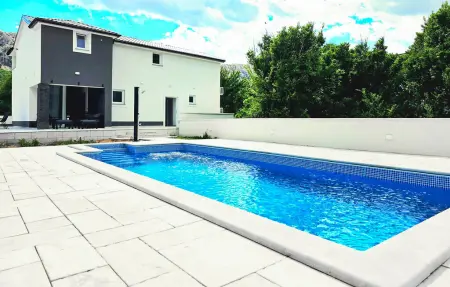 Location Maison à Baska 10 personnes