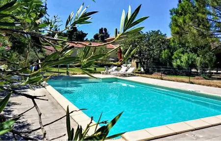 Location Maison à Violès 8 personnes