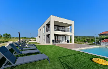 Location Maison à Ljubac 10 personnes