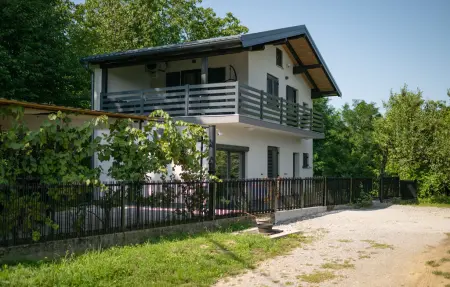 Location Maison à Draganic 4 personnes