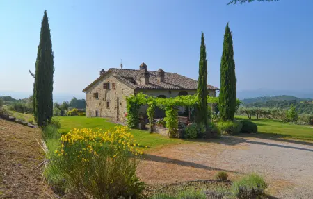 Location Maison à Monte Santa Maria Tibe 9 personnes