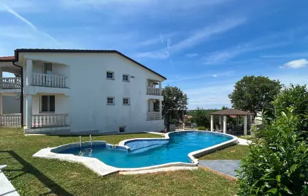 Location Maison à Porec 13 personnes