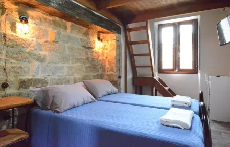 Location Maison à Ollolai 8 personnes