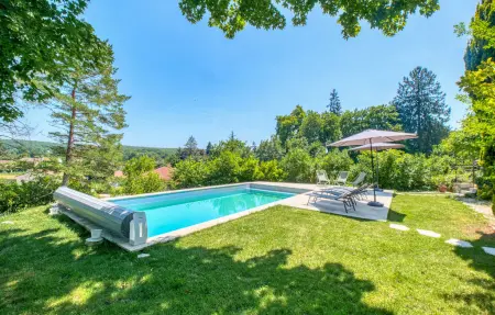 Location Maison à Savignac les Églises 8 personnes