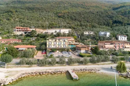 Location Maison à Brenzone 3 personnes