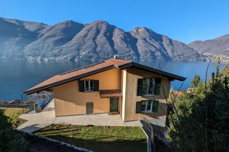 Location Villa à Nesso 8 personnes