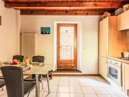 Location Maison à Carlazzo 4 personnes