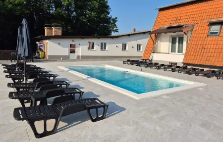 Location Maison à Kapela 11 personnes