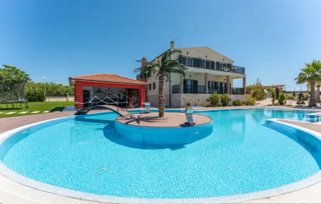 Location Maison à Visocane 13 personnes