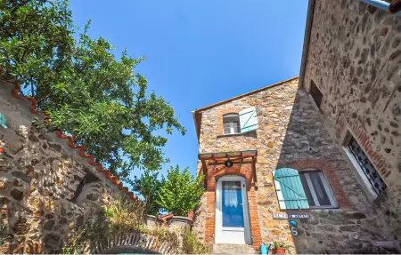 Location Maison à Oms 8 personnes