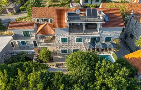 Location Maison à Ostrvica 12 personnes