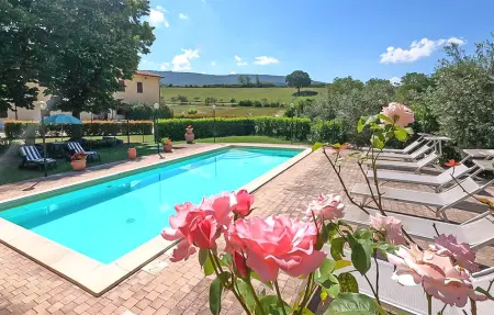 Location Maison à Nocera Umbra 5 personnes