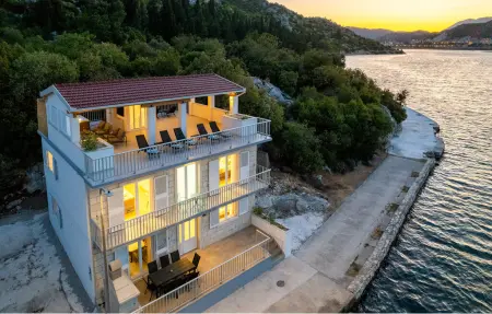 Location Maison à Rogotin 8 personnes