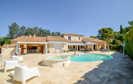 Location Maison à Cabriès 10 personnes