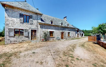 Location Maison à Sarroux   Saint Julien 4 personnes