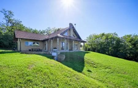 Location Maison à Strigova 6 personnes
