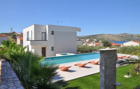 Location Maison à Seget Vranjica 7 personnes