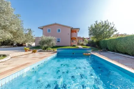 Location Maison à Peroj 6 personnes