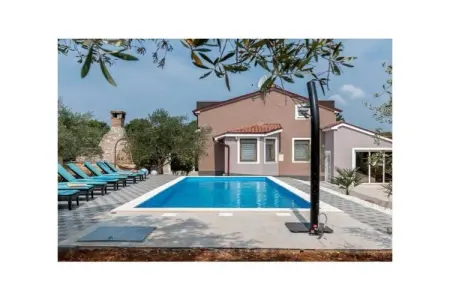 Location Villa à Pula 7 personnes