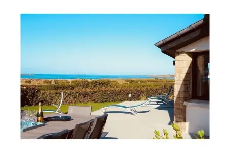 Location Villa à Trélévern 6 personnes