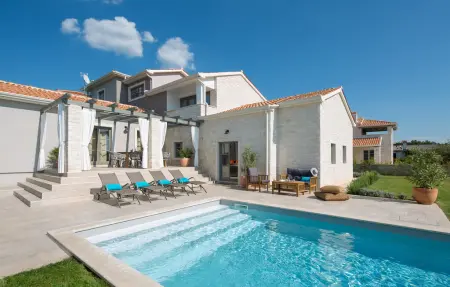 Location Maison à Visnjan 8 personnes