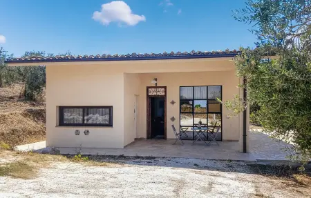 Location Maison à Giuliana 3 personnes