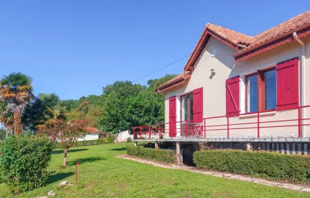 Location Maison à Nanteuil en Vallée 6 personnes