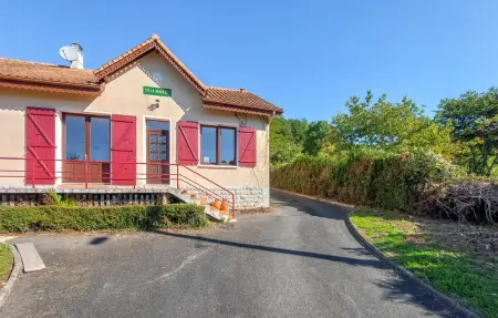Location Maison à Nanteuil en Vallée 4 personnes