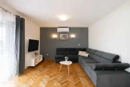 Location Maison à Ljubac 14 personnes