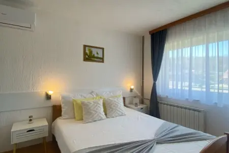 Location Maison à Rakovica 2 personnes