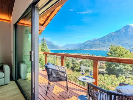 Location Maison à Domaso 7 personnes