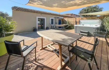 Location Maison à Aureille 2 personnes