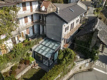 Location Maison à Caprezzo 6 personnes