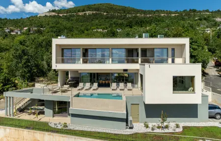 Location Maison à Poljane 10 personnes