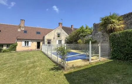 Location Maison à Ingrannes 16 personnes