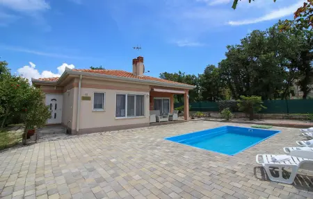 Location Maison à Tar 5 personnes