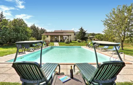 Location Maison à Pomarance 24 personnes