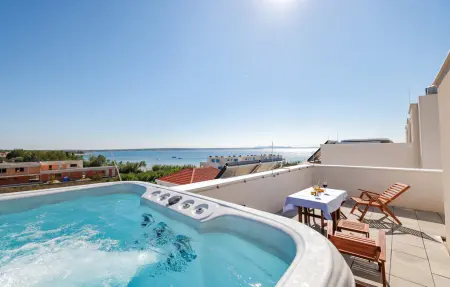 Location Maison à Privlaka 8 personnes