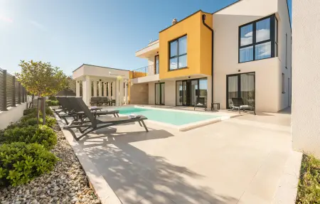 Location Maison à Pridraga 6 personnes