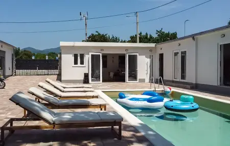 Location Maison à Kraljevica 15 personnes