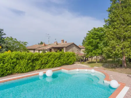 Location Gîte à Gubbio 12 personnes